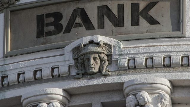 पुदुचेरी के सहकारी बैंक पर RBI की पाबंदी, 5,000 रुपये की निकासी सीमा