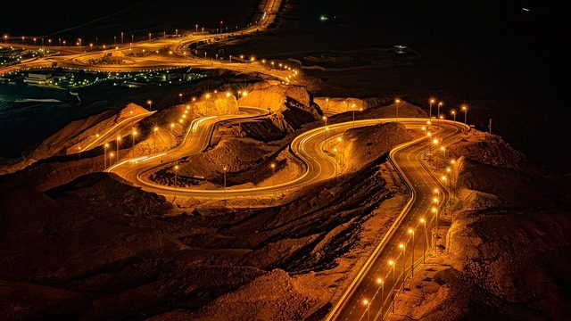 पाकिस्तान के सिंध में एम्बुलेंस में सिलेंडर फटा, 10 लोगों की मौत
